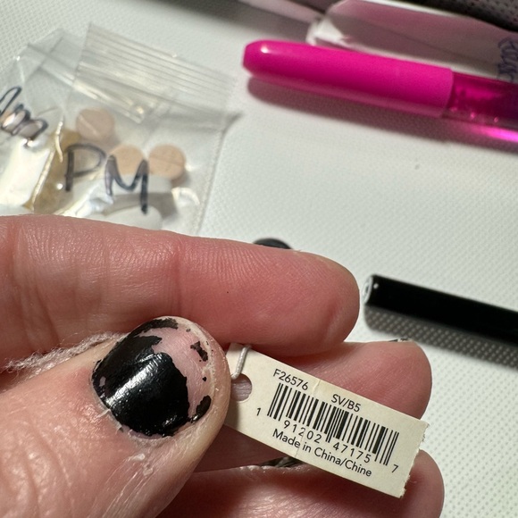 Rare Coach brand keychain. This can also be used as a bag charm. - Picture 9 of 9